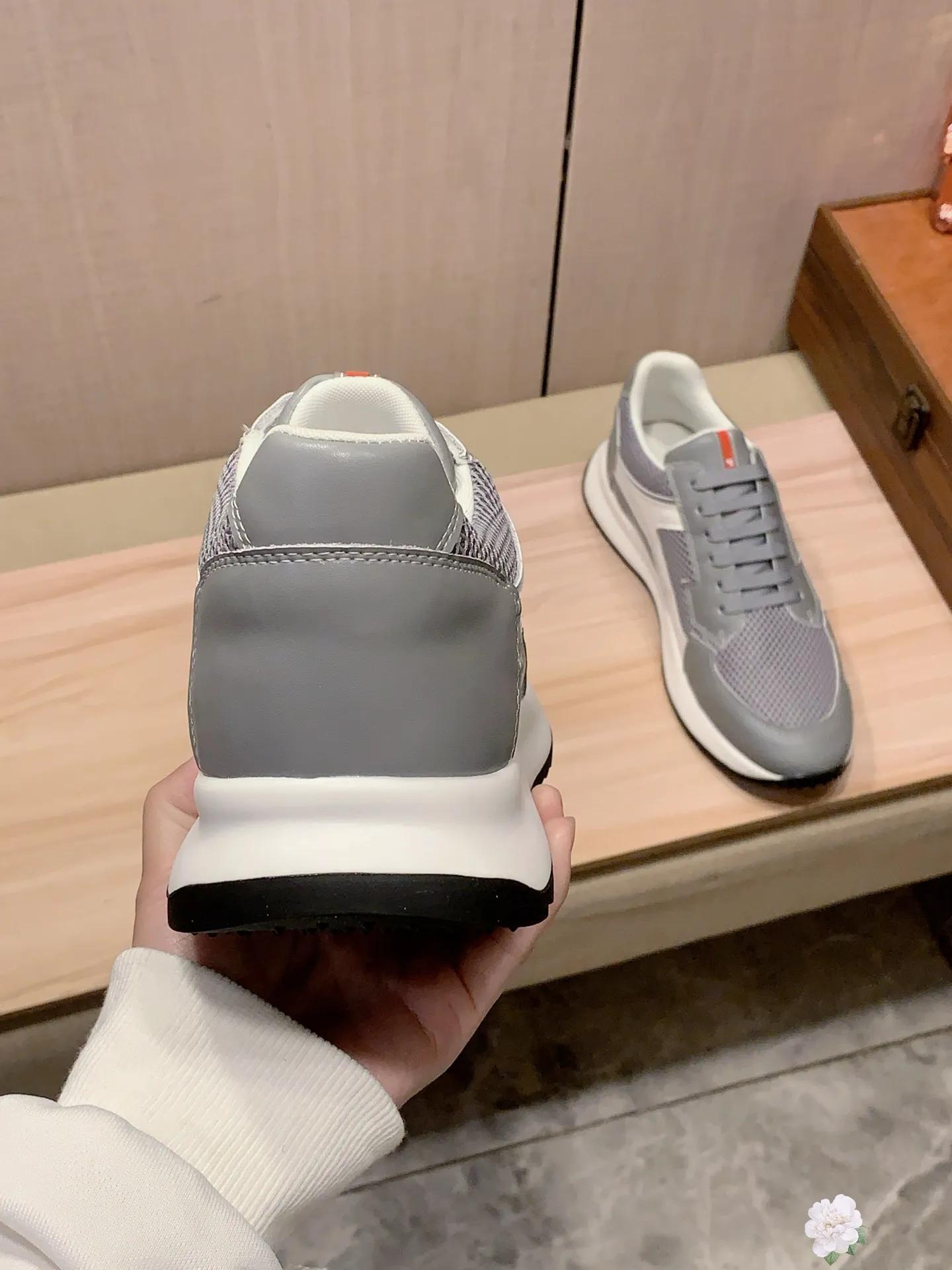 Men's shoes 💰460💰💰🎩🎩[Lightning][Lightning] "Prada PRADA*" latest hot style casual shoes, top brand [seduce] luxury~purchase, top~quality. [Strong] The upper is made of imported breathable cowhide with material ➕ breathable sheepskin feet (•) and fine workmanship. The original stylish and stylish soft rubber wear-resistant and non-slip outsole is light and comfortable on the feet. The real thing looks better when photographed in person. 0121: code: 38-44, 4️⃣ colors selected